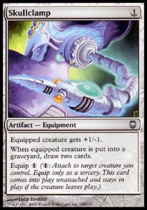 Skullclamp - Darksteel (Uncommon) [DST-140]